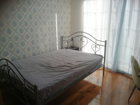 3-bedroom shared house, Christina Street - Photo 2