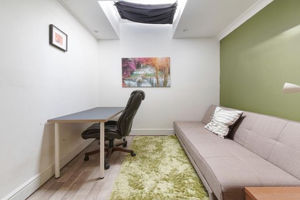 House share to rent - Photo 1