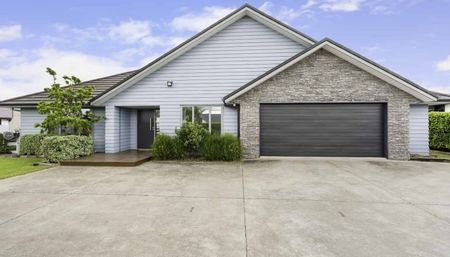 Welcome to executive living in the heart of St Kilda - Photo 5