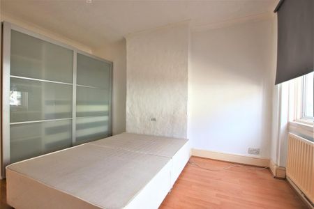 2 bedroom maisonette to rent - Photo 4