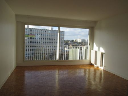 Location Appartement 4 pièces 89m² ORLEANS 45000 - Photo 5