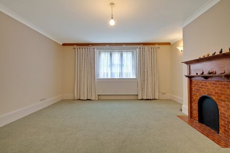 4 Bed Maisonette, The Woodlands, HA1 - Photo 2
