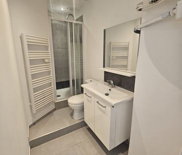 Location Appartement 2 pièces 27m² BANDOL 83150 - Photo 5
