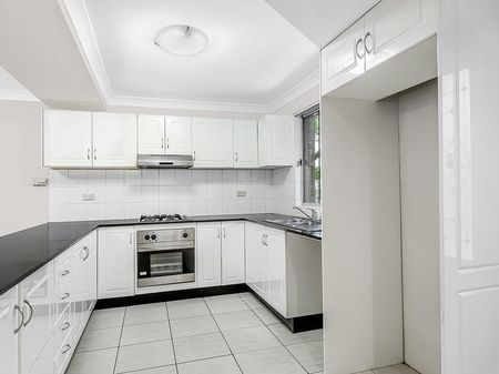 10/4 Burlington Road, Homebush NSW 2140 - Townhouse For Rent | Domain - Photo 3