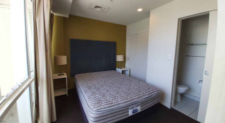 One Bedroom Apartment Close To Everywhere - Photo 3