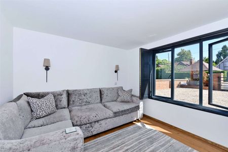 A very high specification and architecturally designed house with large private garden in the sought after village of Maidens Green. - Photo 2