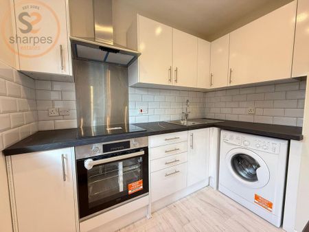 1 bedroom flat to rent - Photo 4