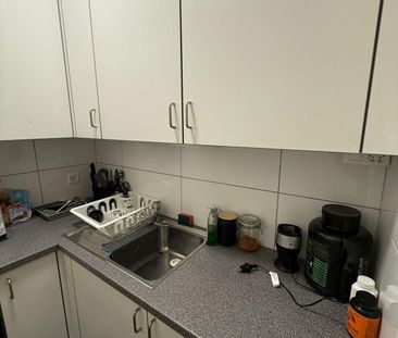 Bel appartement 2.5 pièces au coeur de la Vieille Ville - Foto 3