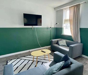 Wilson Street - Bed *price Reduction!!!* -available Now!, LN1 - Photo 5