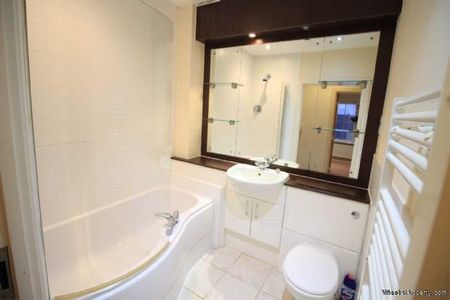 2 bedroom property to rent in Wilmslow - Photo 4