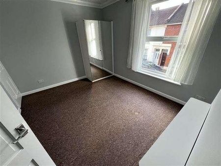 Station Road, Copnor, Portsmouth, Hampshire, PO3 - Photo 4