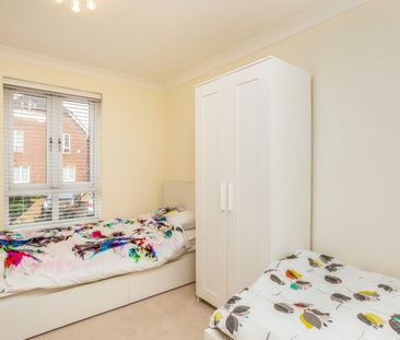 2 bedroom house to rent Dairy Court, Burgess Hill, West Sussex, RH15 - Photo 3