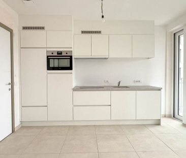 Appartement te huur in Eeklo voor € 810 met 2 slaapkamers - Photo 2