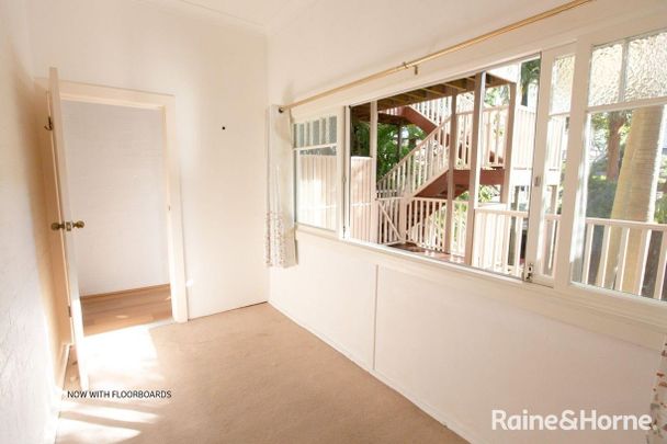 GARDEN APARTMENT IN THE PERFECT BEACHSIDE LOCATION - Photo 1
