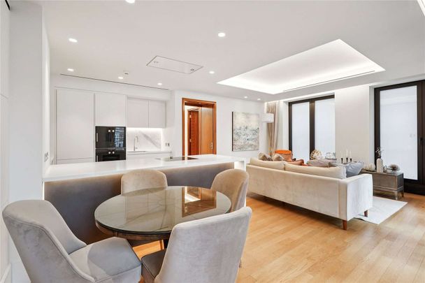 A fabulous two bedroom flat set in the very popular Lancer Square development. - Photo 1