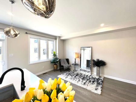 For Lease - 511 Moyard Drive, Barrhaven, Ontario - Photo 5