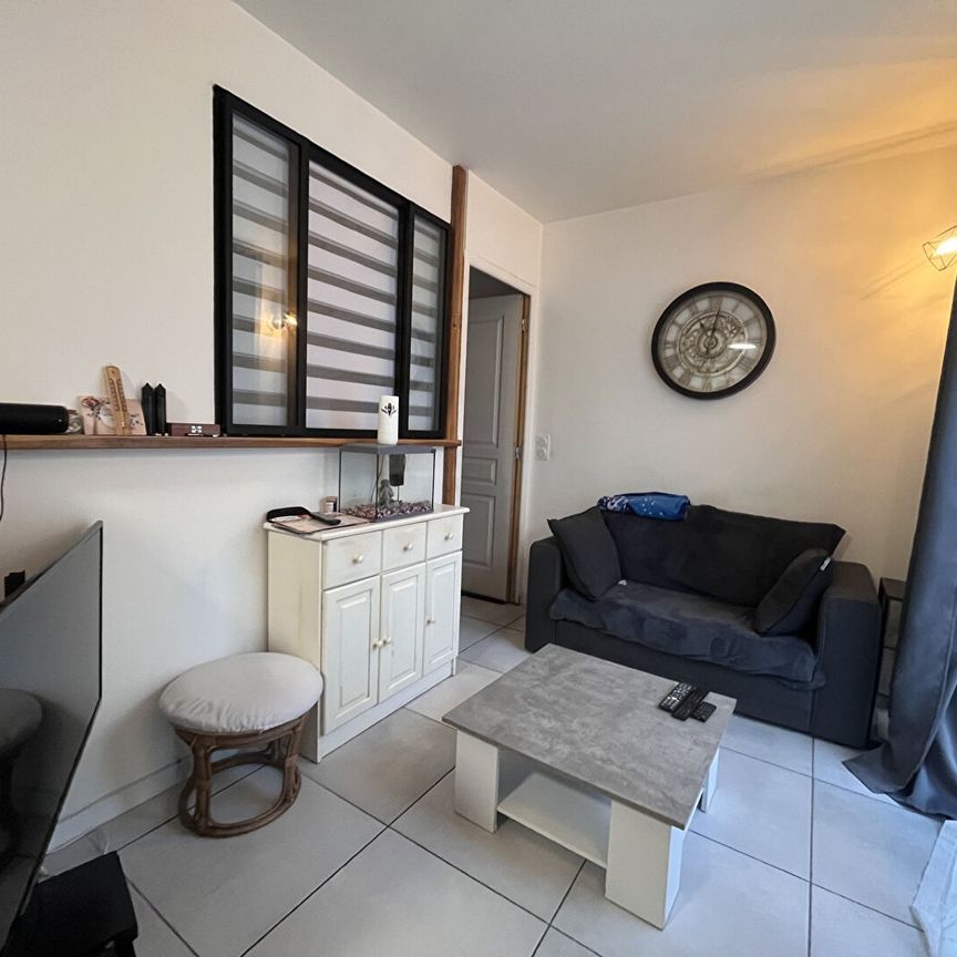 Location Appartement 2 pièces 25m² - Photo 1