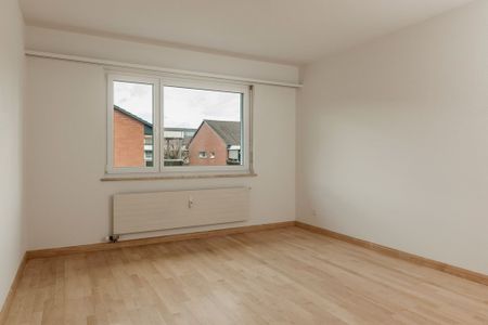 Schöne Wohnung mit grossem Balkon - Photo 4