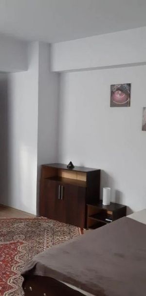 1 camera zona in Gara de Nord - Fotografie 1