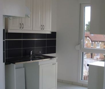 Location Appartement 2 pièces 46m² ST MICHEL SUR ORGE 91240 - Photo 3