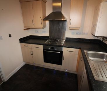 2 bedroom maisonette to rent - Photo 3