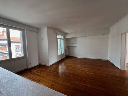 Location appartement 4 pièces 90.4 m² Clermont-Ferrand 63000 - Photo 3