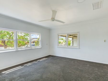 Newly renovated two bedroom unit in South Tamworth - Photo 5