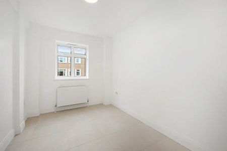 5 bedroom flat in Prince's Gate - Photo 5