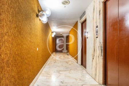 Housing in the center of Valencia - Photo 5