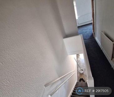 2 bedroom end of terrace house to rent - Photo 6