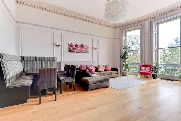 Brunswick Square, Hove, BN3 - Photo 1
