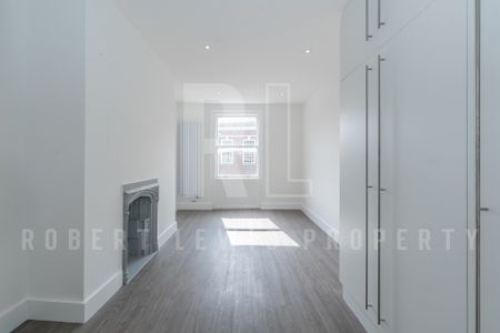 Elegant One-Bedroom Apartment on Doughty Street, Bloomsbury WC1N 2AA - Photo 3