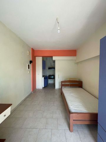 Studio/Γκαρσονιέρα για ενοικίαση Αμπελόκηποι (Πάτρα) - Photo 3