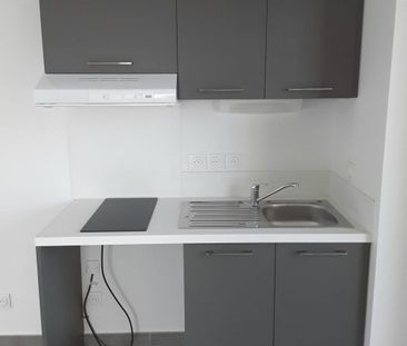 T1 AVEC TERRASSE ET PARKING - Photo 5