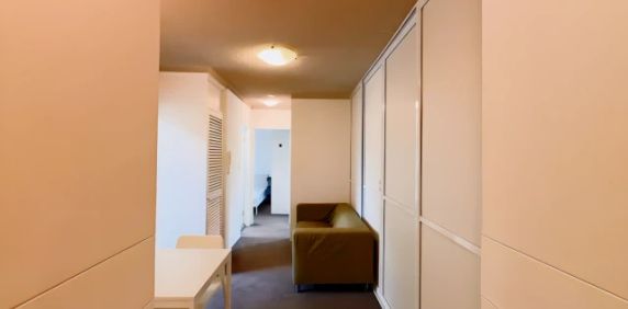 20 Harbourne Rd, Sydney - Photo 2