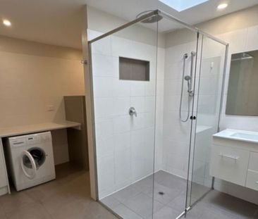 FURNISHED ONE BEDROOM UNIT includes Utilities - Photo 4