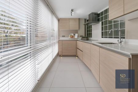 3 bedroom flat to rent - Photo 2