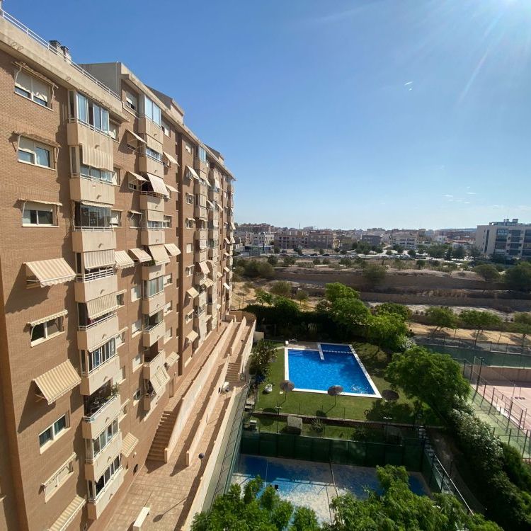 Flat in Alicante - Photo 1