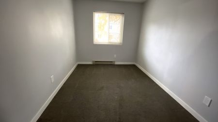 203-4724 Uplands Drive - Photo 5