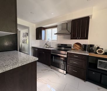 For Lease - 77 Horning Drive, Hamilton, Ontario - Photo 4