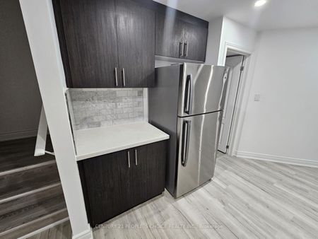 For Lease - 30 Bucksaw Street, Brampton, Ontario - Photo 5