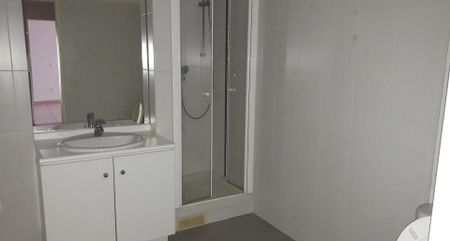location Appartement T2 DE 42.9m² À RIS ORANGIS - Photo 5
