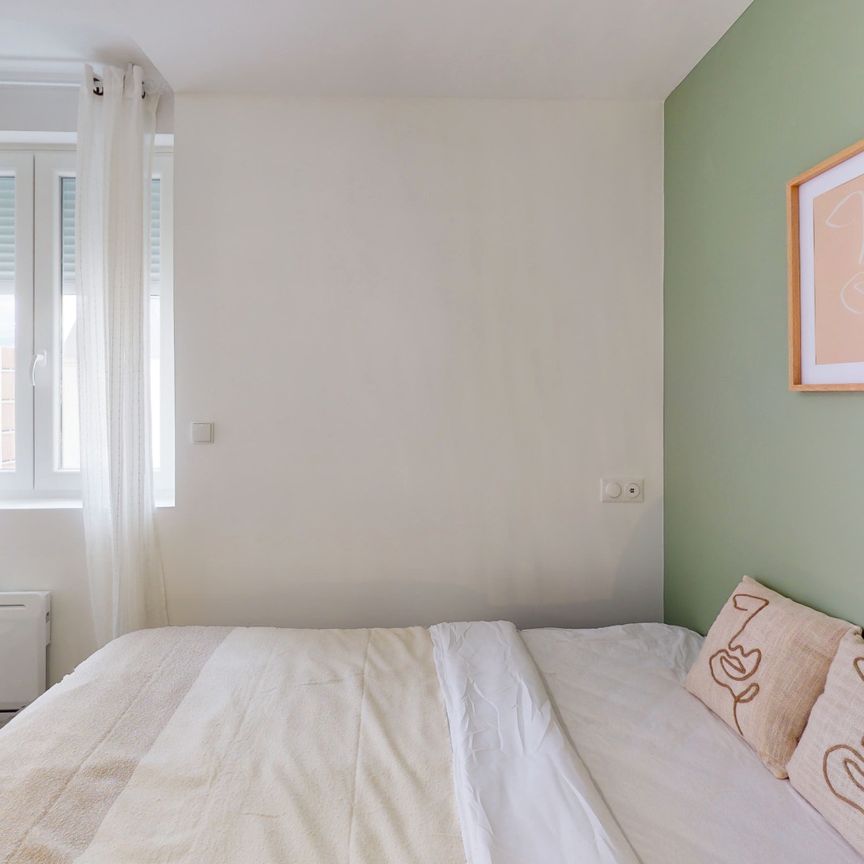 GRAMMONT Roommate 3 Bedrooms at Rouen - Photo 2