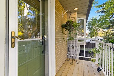 For Lease - 10 Roosevelt Avenue, Ajax, Ontario - Photo 5