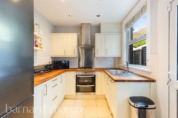 Bensham Lane - Photo 1