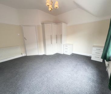 3 bedroom semi-detached house to rent - Photo 6