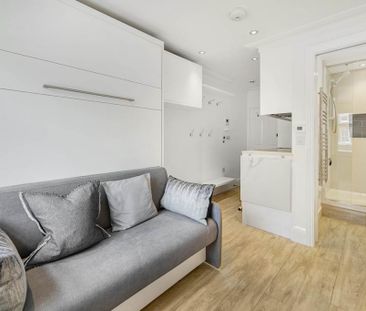 Studio to rent - Photo 1