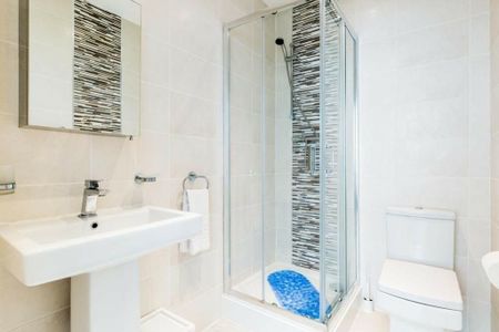 2 bedroom terraced house to rent - Photo 5