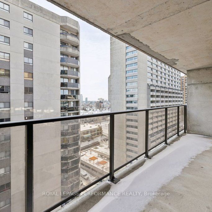 475 Laurier Avenue W #1604 - Photo 1