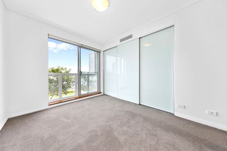 Waterfront Townhome - Photo 4